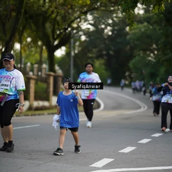 Runner Photo 8399959