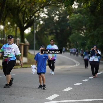Runner Photo 8399962