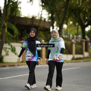 Runner Photo 8399973