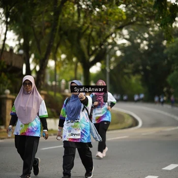 Runner Photo 8399976