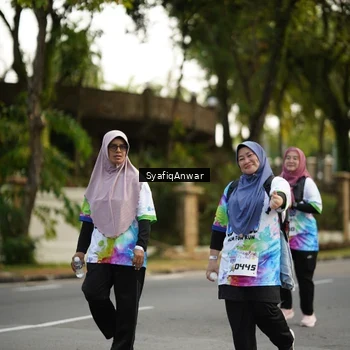 Runner Photo 8399977