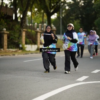 Runner Photo 8399985