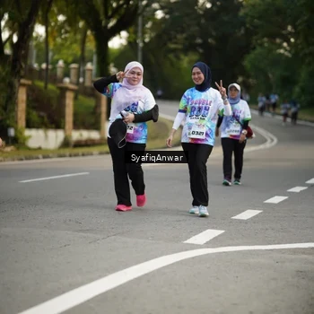 Runner Photo 8399997