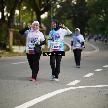 Runner Photo 8400016