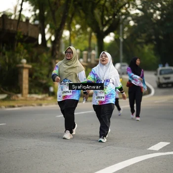 Runner Photo 8400020