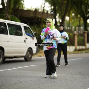Runner Photo 8400022