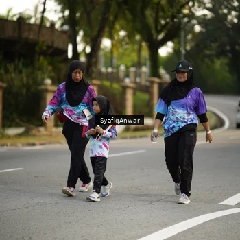 Runner Photo 8400023