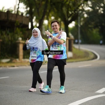 Runner Photo 8400031