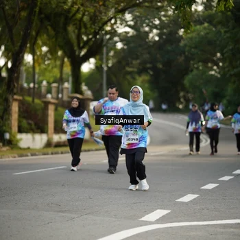 Runner Photo 8400047