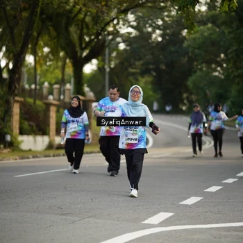Runner Photo 8400048