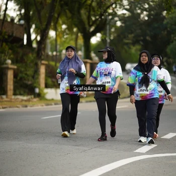 Runner Photo 8400067