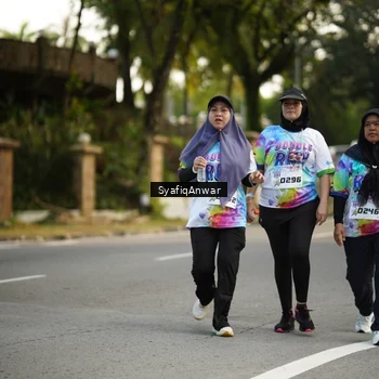 Runner Photo 8400068