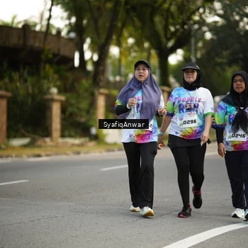 Runner Photo 8400074
