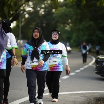 Runner Photo 8400075