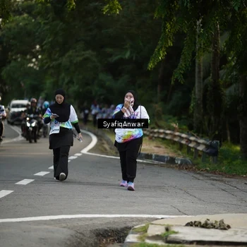 Runner Photo 8400077