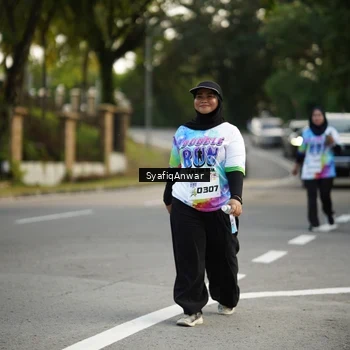 Runner Photo 8400082