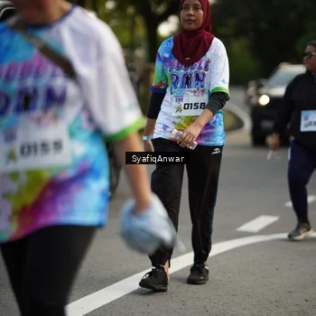 Runner Photo 8400089