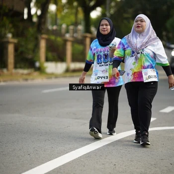 Runner Photo 8400093