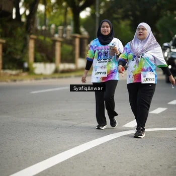 Runner Photo 8400099