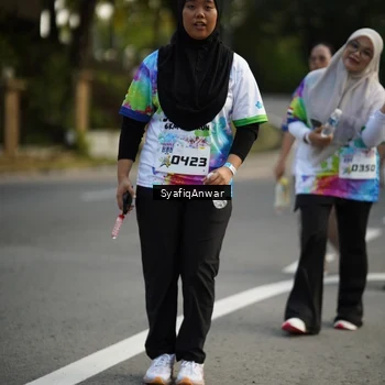 Runner Photo 8400105