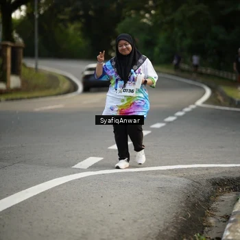 Runner Photo 8400116