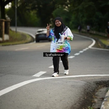 Runner Photo 8400118