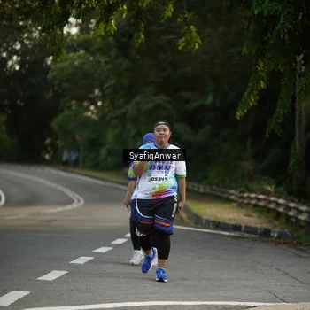 Runner Photo 8400129