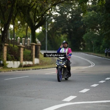 Runner Photo 8400133