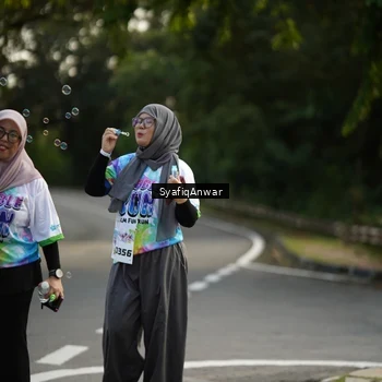 Runner Photo 8400150