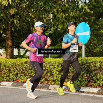 Runner Photo 8400159