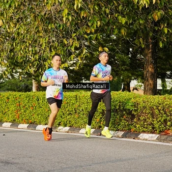 Runner Photo 8400161