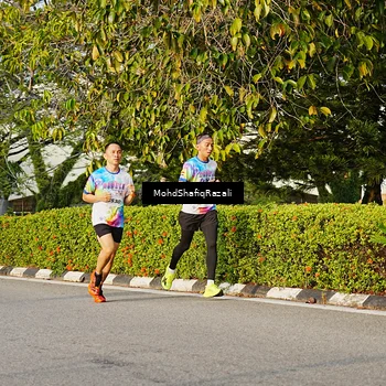 Runner Photo 8400164