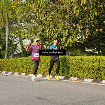 Runner Photo 8400170
