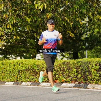 Runner Photo 8400172