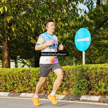 Runner Photo 8400176