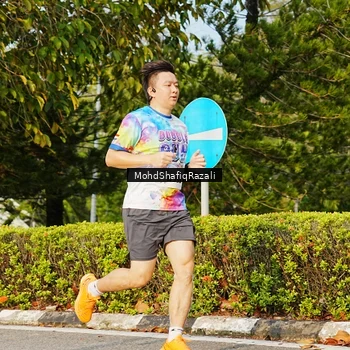 Runner Photo 8400177