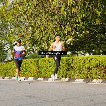 Runner Photo 8400179