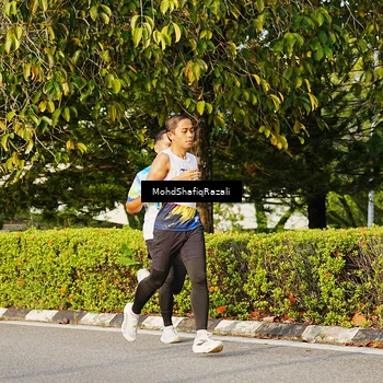 Runner Photo 8400181