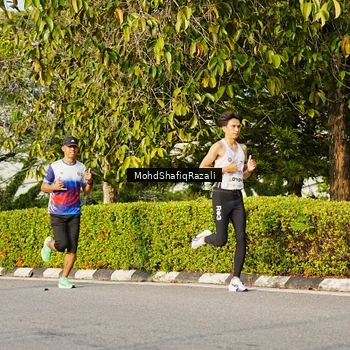 Runner Photo 8400186
