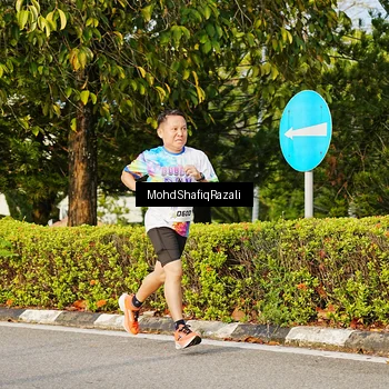 Runner Photo 8400188