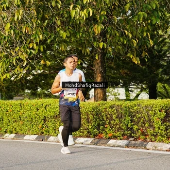 Runner Photo 8400191