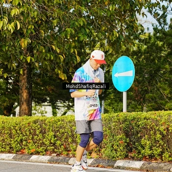 Runner Photo 8400202
