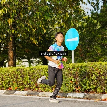 Runner Photo 8400208