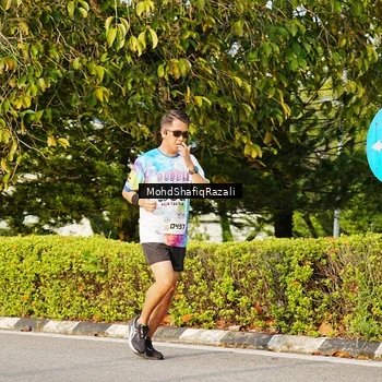 Runner Photo 8400210