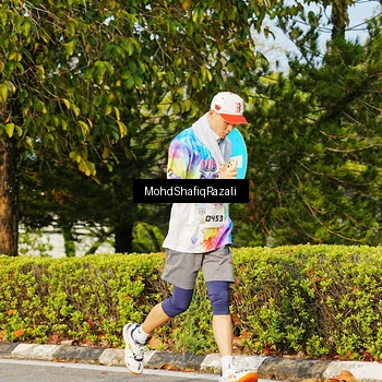 Runner Photo 8400215
