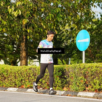 Runner Photo 8400235