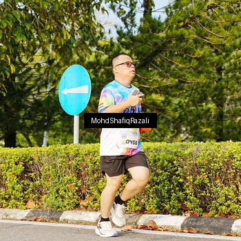 Runner Photo 8400242