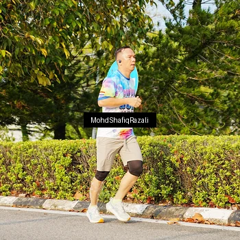 Runner Photo 8400245