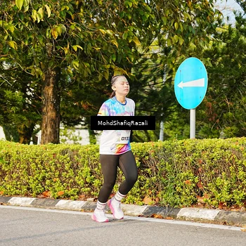 Runner Photo 8400252