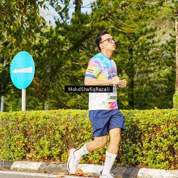 Runner Photo 8400267